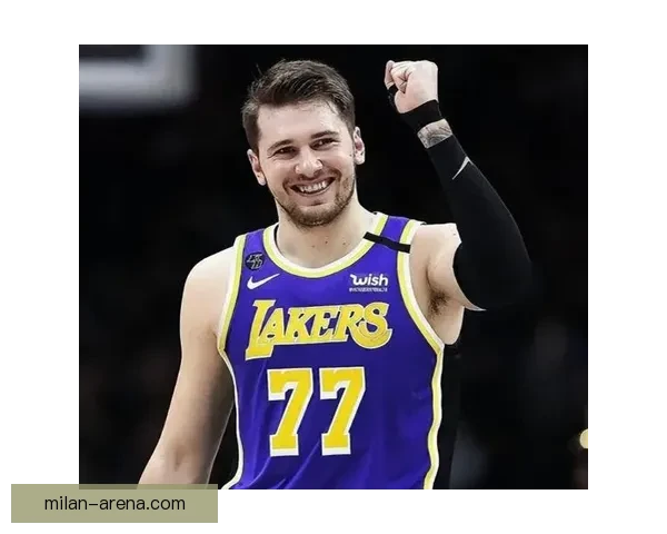 东契奇场均三十分抢断破百 比肩科比成联盟唯一